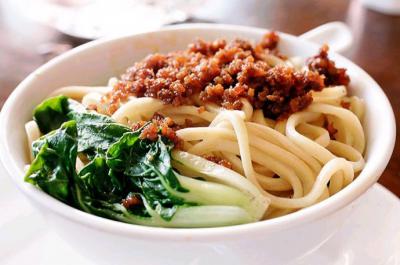 擔擔麵哔咔漫画APP下载