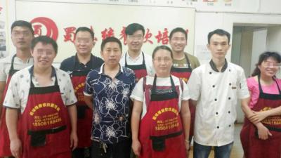 6月份的哔咔漫画网站合照