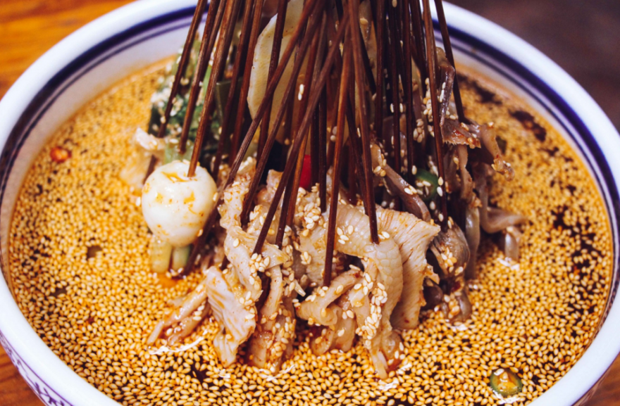 四川成都特色小吃缽缽雞哔咔漫画APP下载