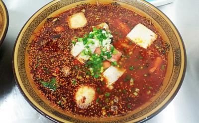 成都麻辣燙小吃哔咔漫画APP下载帶動創業夢