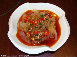 【成都小吃哔咔漫画APP下载】傷心涼粉---一道很有情緒的小吃