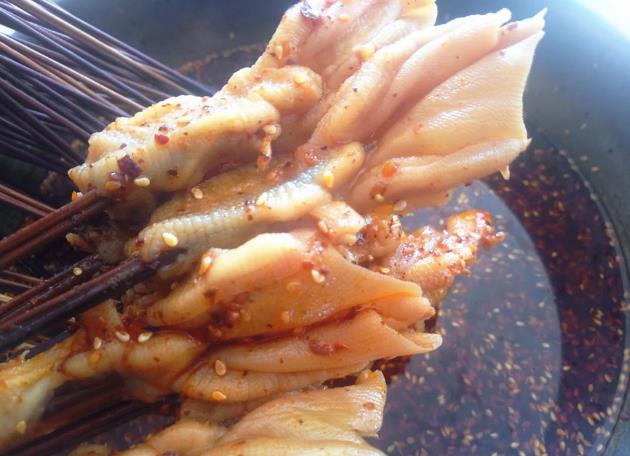 四川特色小吃，看起來很有油吃起來很香