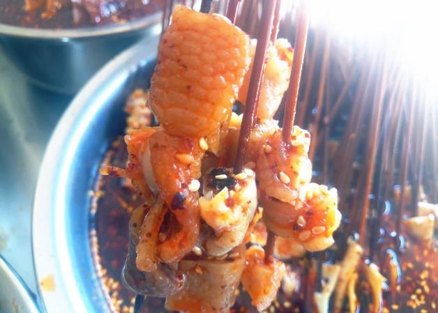 四川特色小吃，看起來很有油吃起來很香