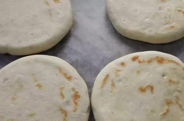 紅糖鍋盔，我的童年最愛