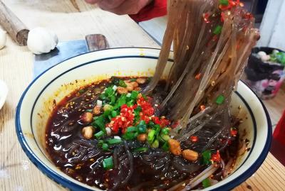 小吃酸辣粉哔咔漫画APP下载哪家好？哔咔漫画最新官网地址讓哔咔漫画网站自主創業自立門戶