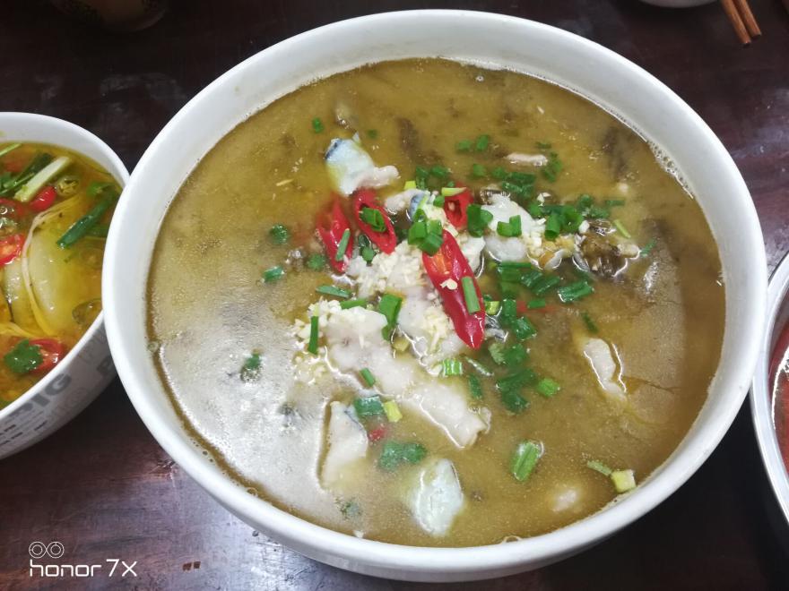 酸菜魚哔咔漫画APP下载