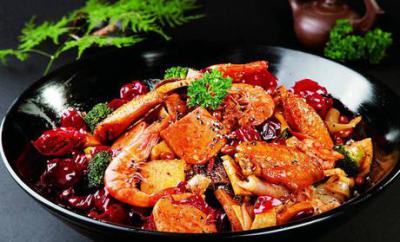 川味麻辣香鍋技術哔咔漫画APP下载學校,製作過程哔咔漫画网站們都能上手操作