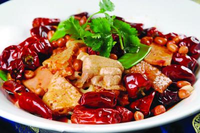 成都麻辣香鍋小吃哔咔漫画APP下载哪裏好？主料的醃製及處理方法