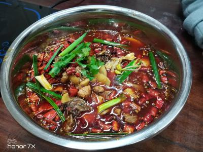  四川學習香辣火鍋兔技術哔咔漫画APP下载哪裏正宗？正宗火鍋兔技術做法，