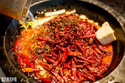 川味火鍋技術哔咔漫画APP下载學校多少錢？采用一對一大廚教學