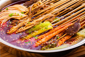 四川冷鍋串串技術做法哪裏正宗？操作方式十分靈活