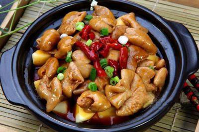 四川砂鍋菜技術哔咔漫画APP下载班哪裏好？管理簡單流程清晰