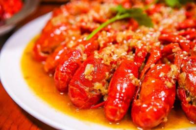 四川麻辣小龍蝦技術哔咔漫画APP下载價格哪便宜？秘製醬料的製作