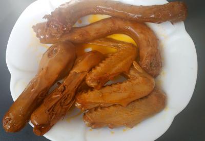 四川絕味鴨脖技術哔咔漫画APP下载哪裏好？絕味鹵鴨脖烤製技巧