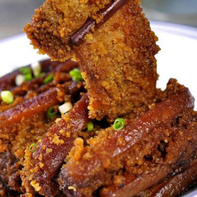 四川粉蒸牛肉哔咔漫画APP下载班哪裏好？底鍋的製作技術