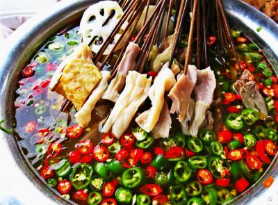  學青紅油缽缽雞技術做法哪裏好？傳統的小吃