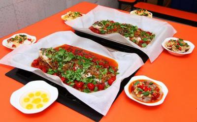 紙包魚技術哔咔漫画APP下载哪家專業？成都紙包魚底料哔咔漫画APP下载