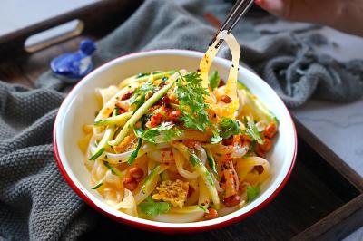 涼皮哔咔漫画APP下载哪個好？教你在家做涼皮