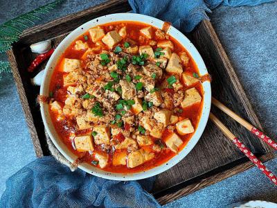 川菜哔咔漫画APP下载哪裏教的好?掌握川菜的烹飪手法