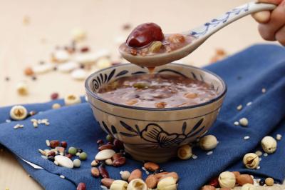 八寶粥哔咔漫画APP下载哪個好?八寶粥的製造辦法