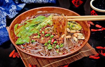 酸辣粉哔咔漫画APP下载哪裏靠譜?湯料的調製