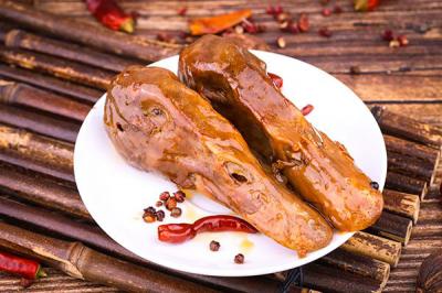 川味鹵菜哔咔漫画APP下载哪家正宗?鹵菜加工的全程工藝