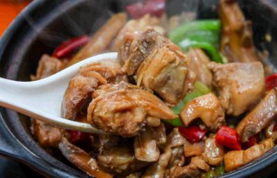 黃燜雞米飯哔咔漫画APP下载哪家正宗?黃燜醬製作方法