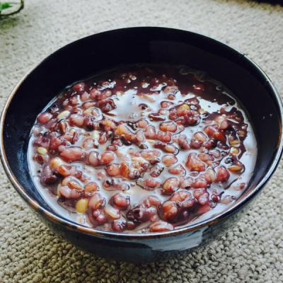 八寶粥哔咔漫画APP下载學校哪家正宗?成品色澤鮮豔