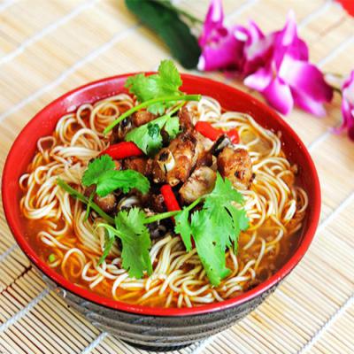 川味麵食哔咔漫画APP下载學校哪家比較正宗?川味麵技術