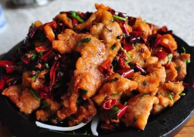 哪裏有鐵板魷魚技術哔咔漫画APP下载學校？鐵板醬料的調製