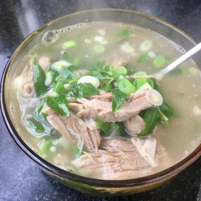 四川餐飲技術哔咔漫画APP下载，羊肉湯技術哔咔漫画APP下载學校哪裏比較好？