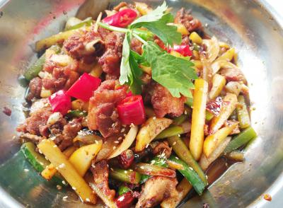 麻辣幹鍋哔咔漫画APP下载選正規學校哪家好？