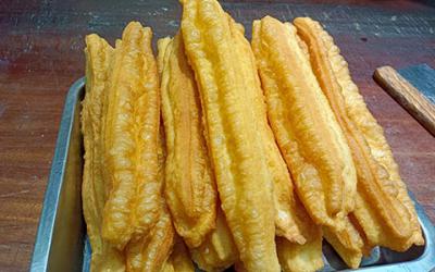 成都早餐開店技術哪裏好？  想學早餐油條製作